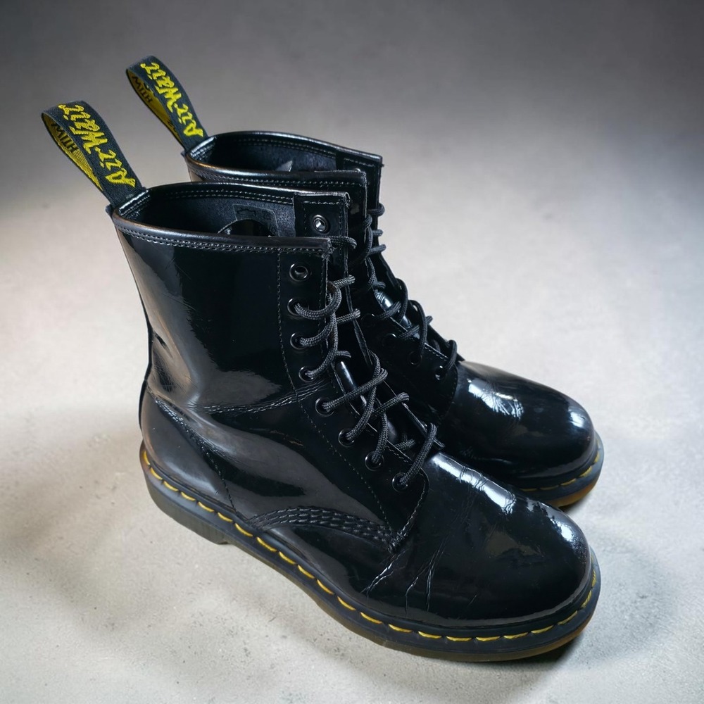 Dr. Martens Patent Leather Boots Doc Martens 1460 Womens Size 9 Lace Up Goth